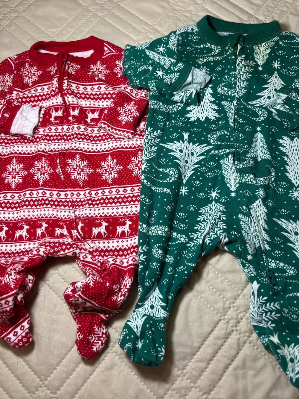 Old Navy Newborn Holiday Footed Baby Red & Green outfits